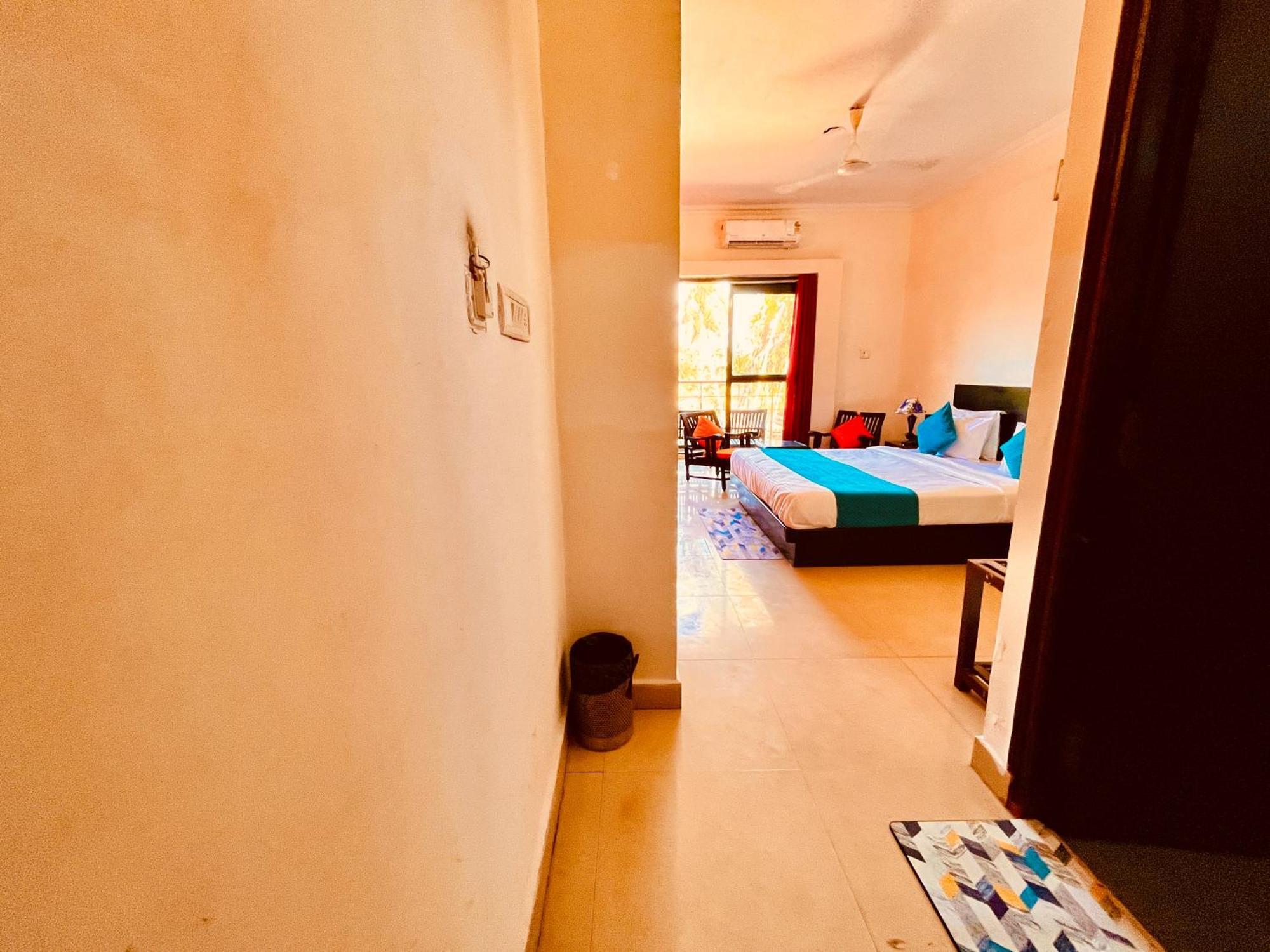 Summer Beach Resort, Goa - #Near Baga Beach #Swimming Pool #Garden #Bar #Lift #Premium Rooms #Property Of The Year #70565-84665 칼랑굿 외부 사진