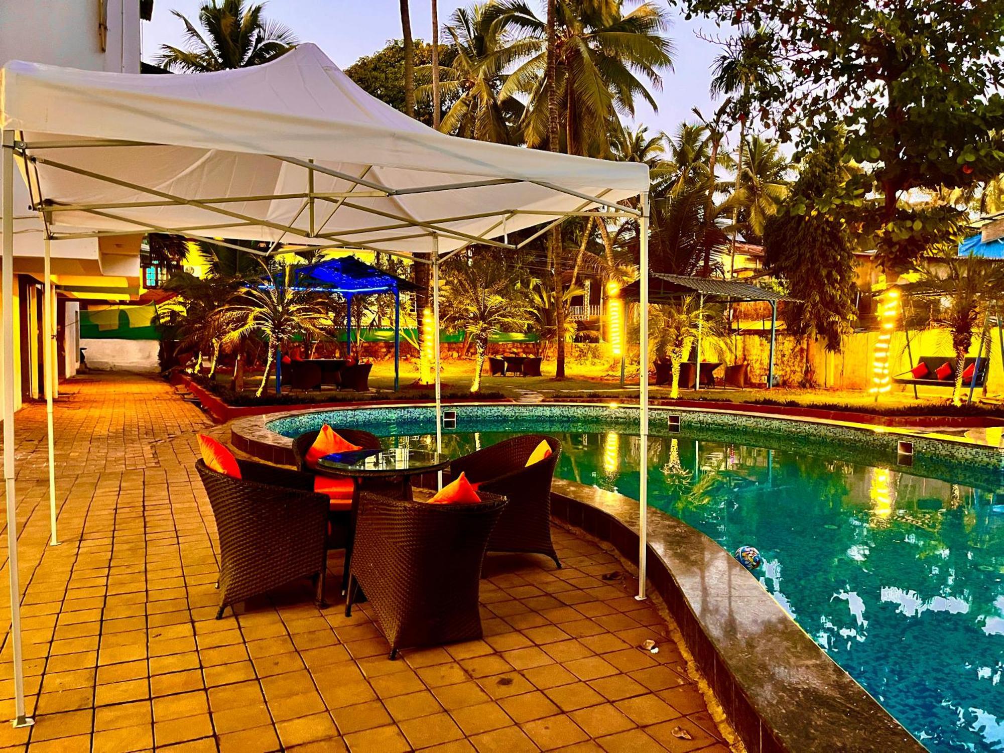 Summer Beach Resort, Goa - #Near Baga Beach #Swimming Pool #Garden #Bar #Lift #Premium Rooms #Property Of The Year #70565-84665 칼랑굿 외부 사진