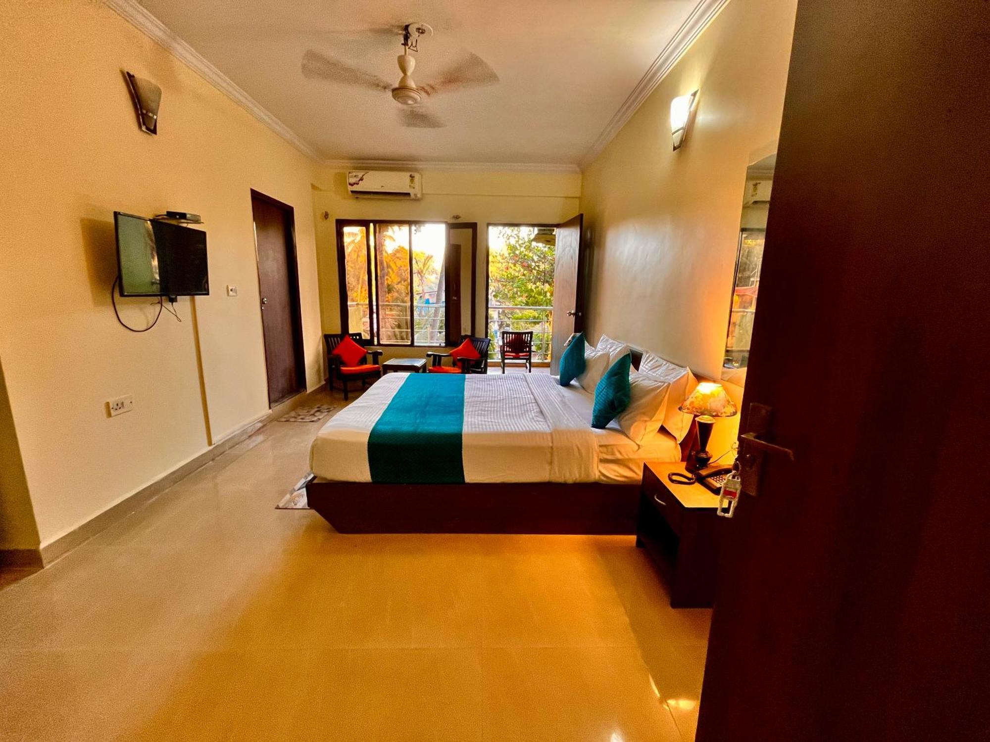 Summer Beach Resort, Goa - #Near Baga Beach #Swimming Pool #Garden #Bar #Lift #Premium Rooms #Property Of The Year #70565-84665 칼랑굿 외부 사진
