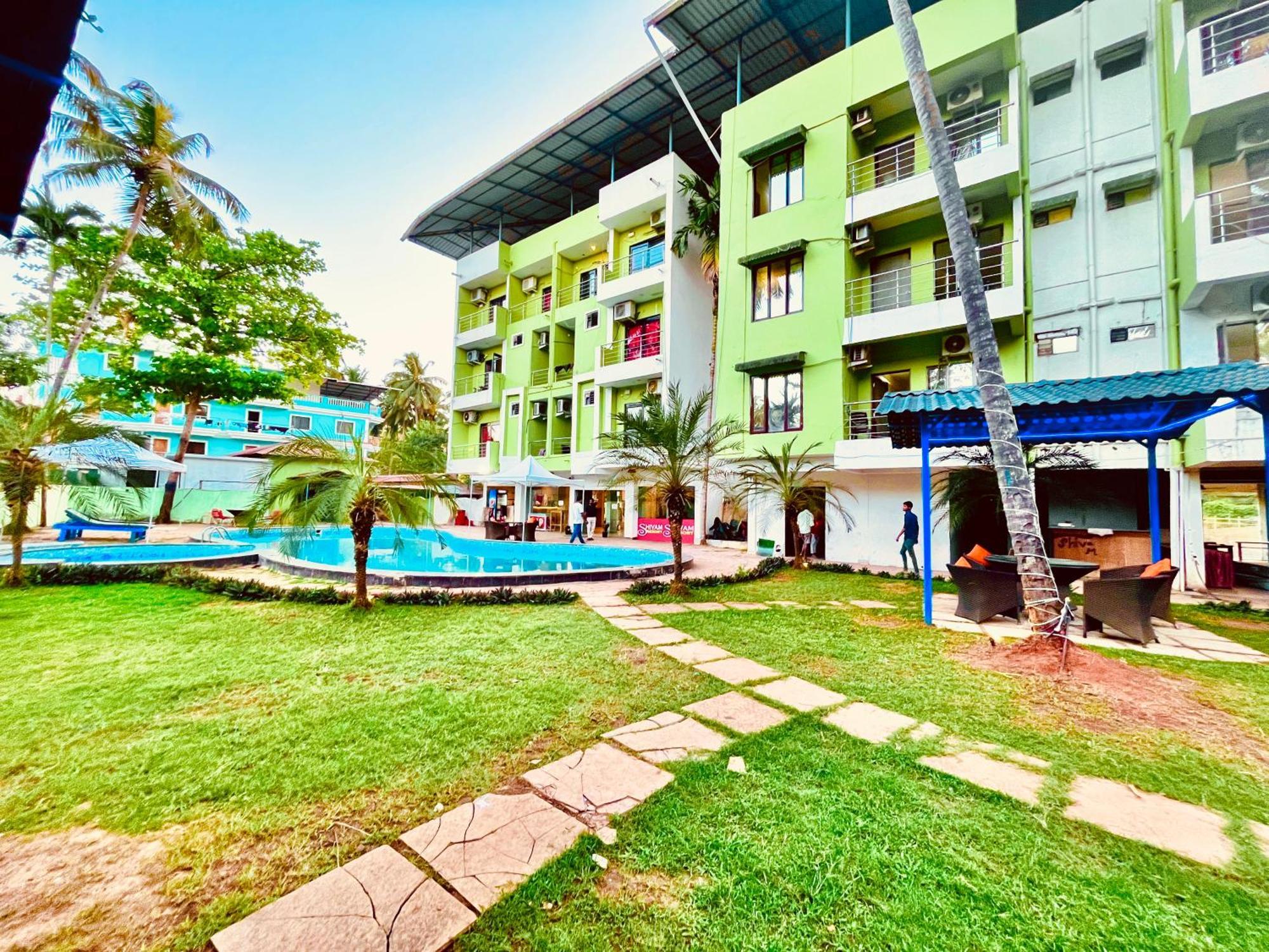 Summer Beach Resort, Goa - #Near Baga Beach #Swimming Pool #Garden #Bar #Lift #Premium Rooms #Property Of The Year #70565-84665 칼랑굿 외부 사진