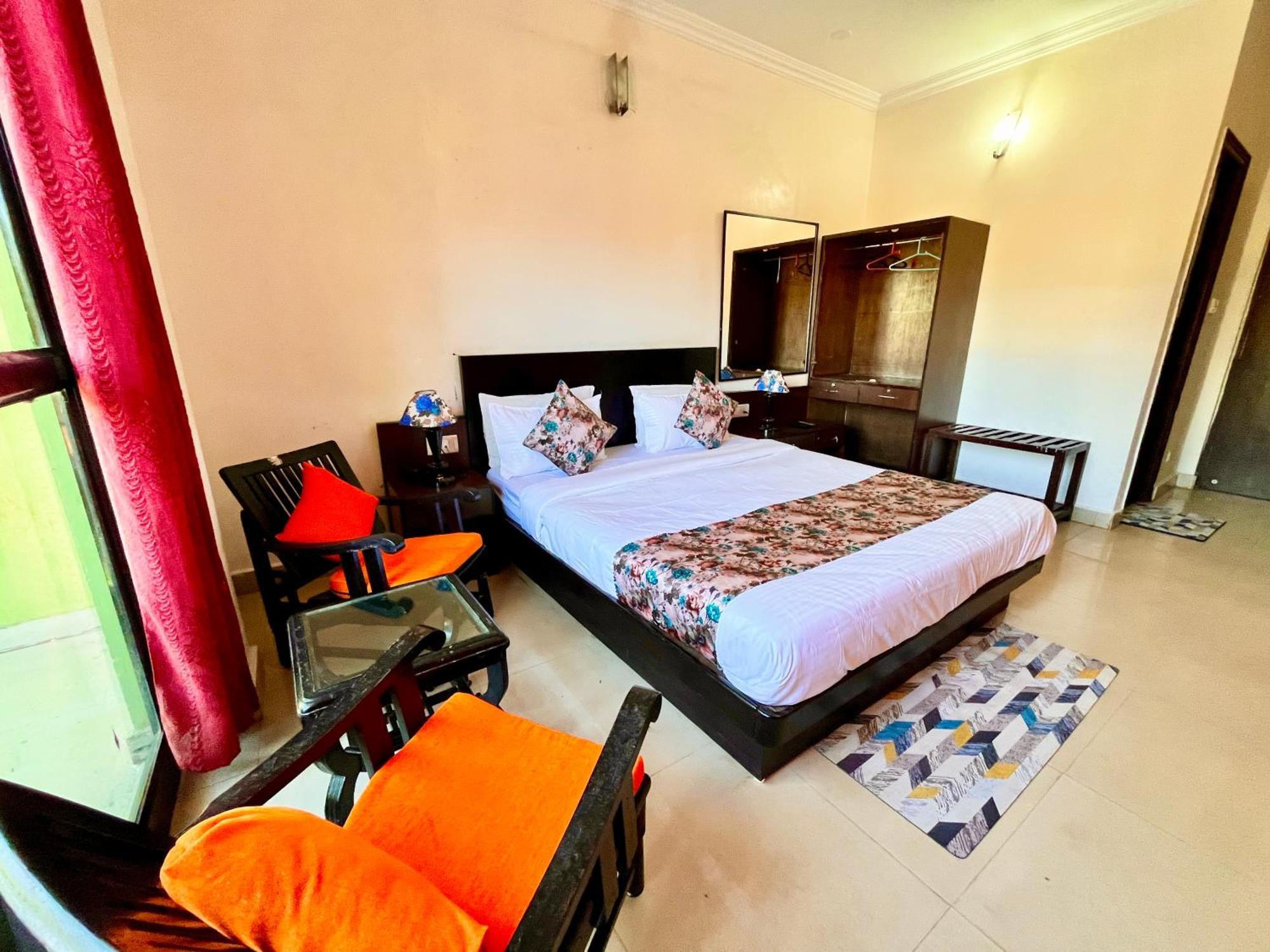 Summer Beach Resort, Goa - #Near Baga Beach #Swimming Pool #Garden #Bar #Lift #Premium Rooms #Property Of The Year #70565-84665 칼랑굿 외부 사진