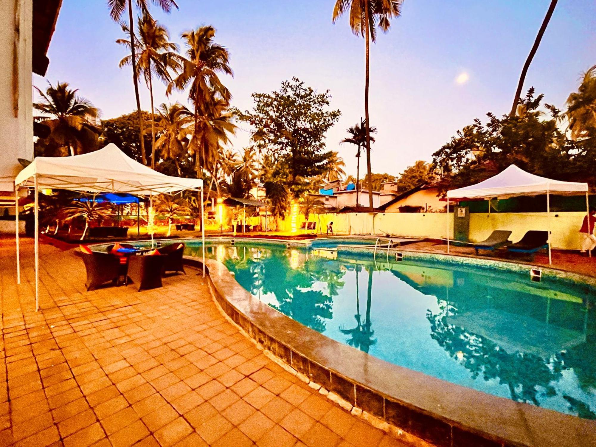 Summer Beach Resort, Goa - #Near Baga Beach #Swimming Pool #Garden #Bar #Lift #Premium Rooms #Property Of The Year #70565-84665 칼랑굿 외부 사진